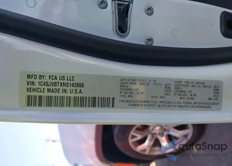 2022 Jeep Wagoneer Series Ii 4X4 from USA, damaged, VIN 1C4SJVBTXNS143866